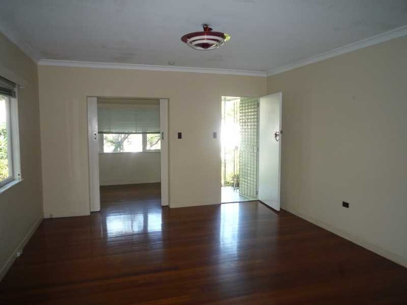 16 Oakwal Terrace, Windsor QLD 4030