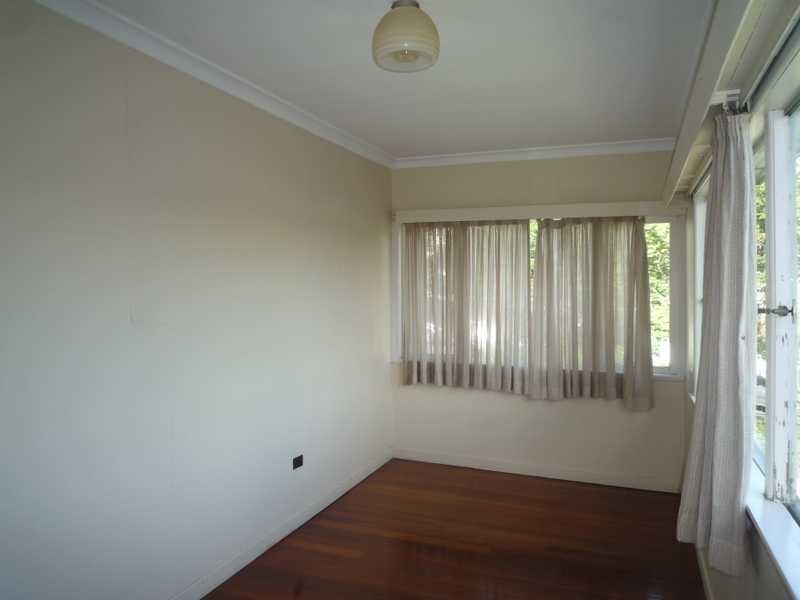 16 Oakwal Terrace, Windsor QLD 4030