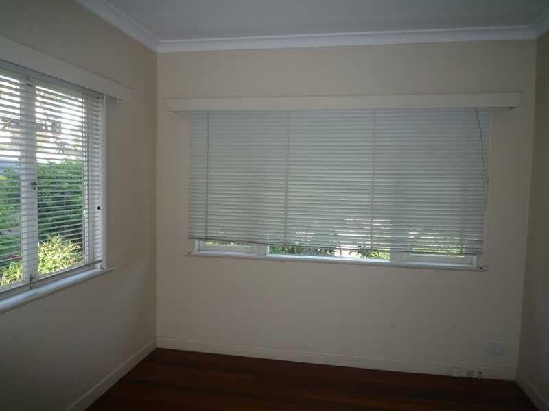 16 Oakwal Terrace, Windsor QLD 4030