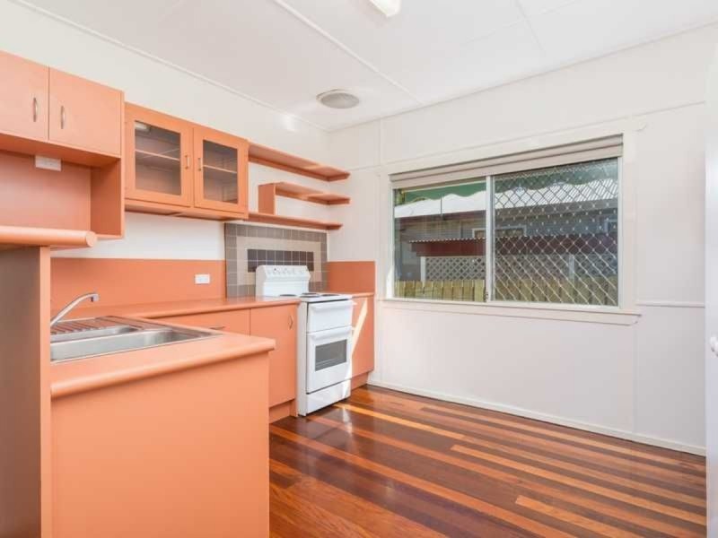 17 Dunedoo Street, Stafford QLD 4053