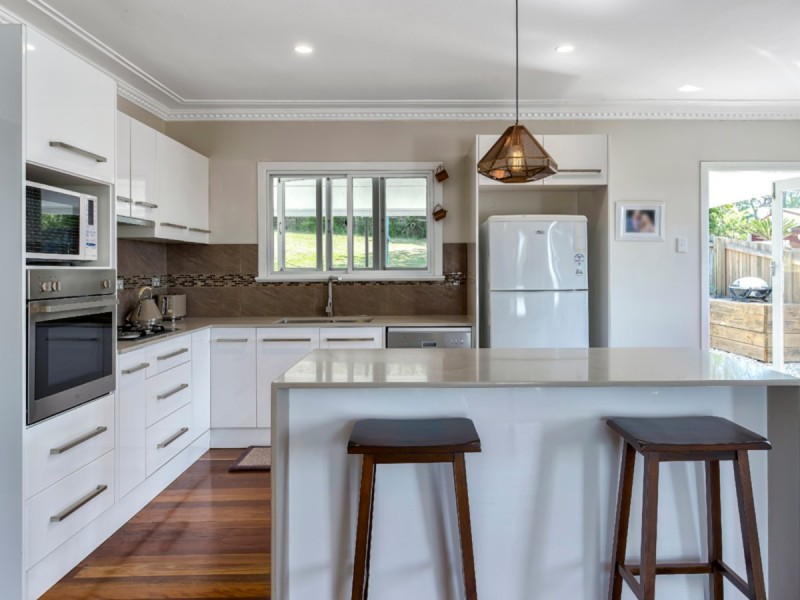 11 Quill Street, Stafford Heights QLD 4053