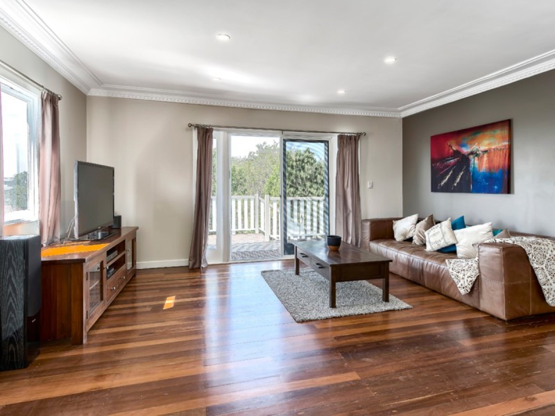 11 Quill Street, Stafford Heights QLD 4053