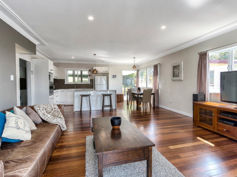 11 Quill Street, Stafford Heights QLD 4053