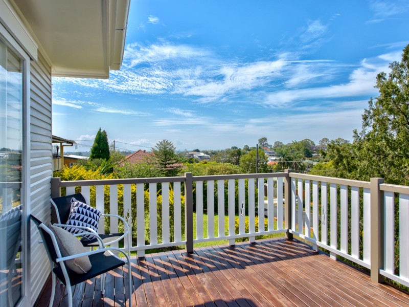 11 Quill Street, Stafford Heights QLD 4053