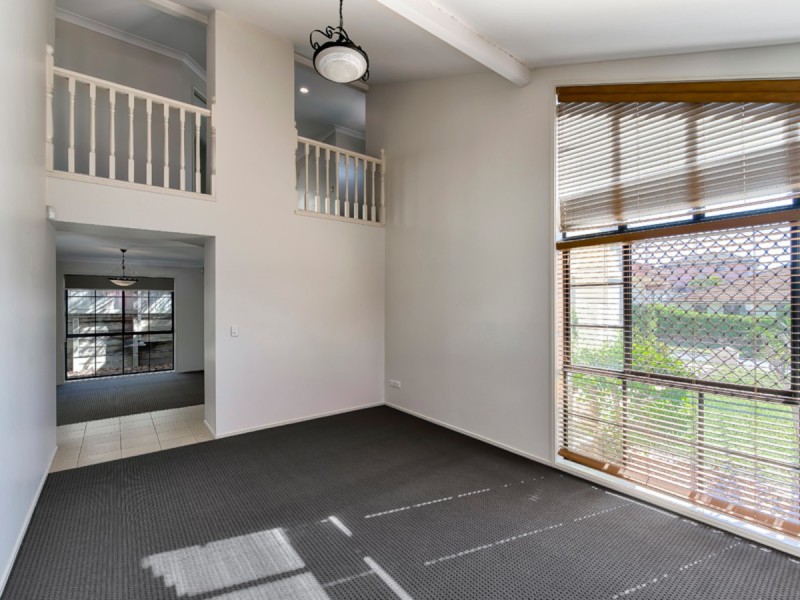 58 Van Dyke Crescent, Mcdowall QLD 4053