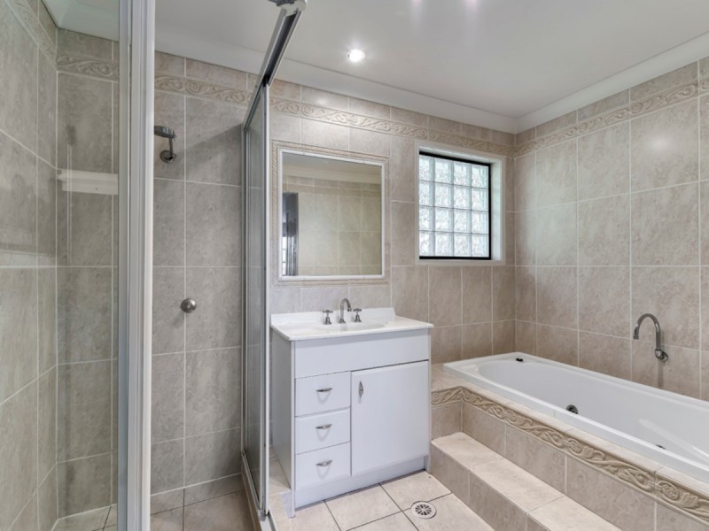 58 Van Dyke Crescent, Mcdowall QLD 4053