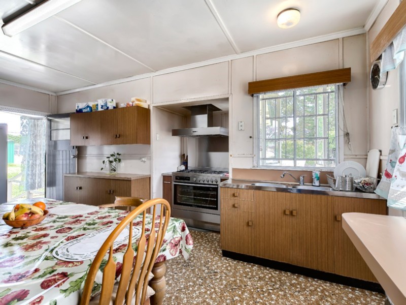 112 Edinburgh Castle Road, Wavell Heights QLD 4012