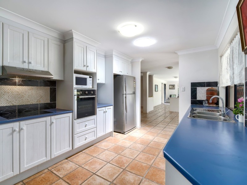 28 Killarney Place, Chermside West QLD 4032