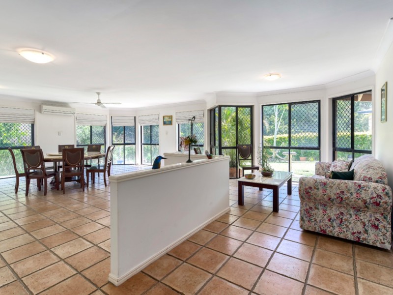 28 Killarney Place, Chermside West QLD 4032