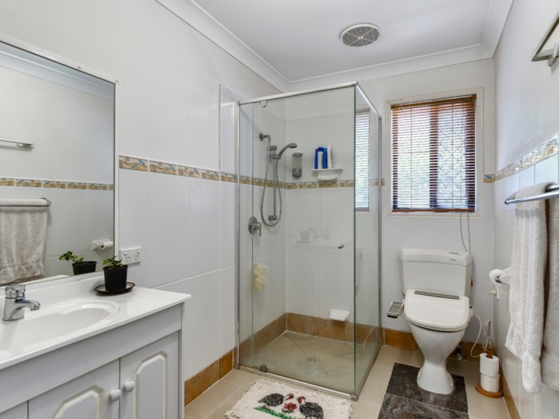 28 Killarney Place, Chermside West QLD 4032