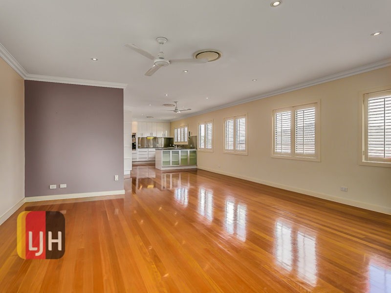 No. 10 Warraba Avenue, Wavell Heights QLD 4012