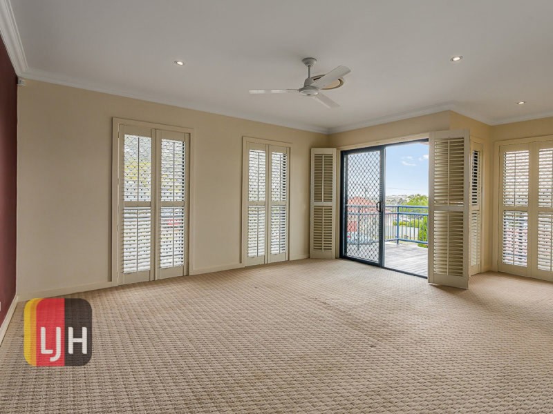 No. 10 Warraba Avenue, Wavell Heights QLD 4012