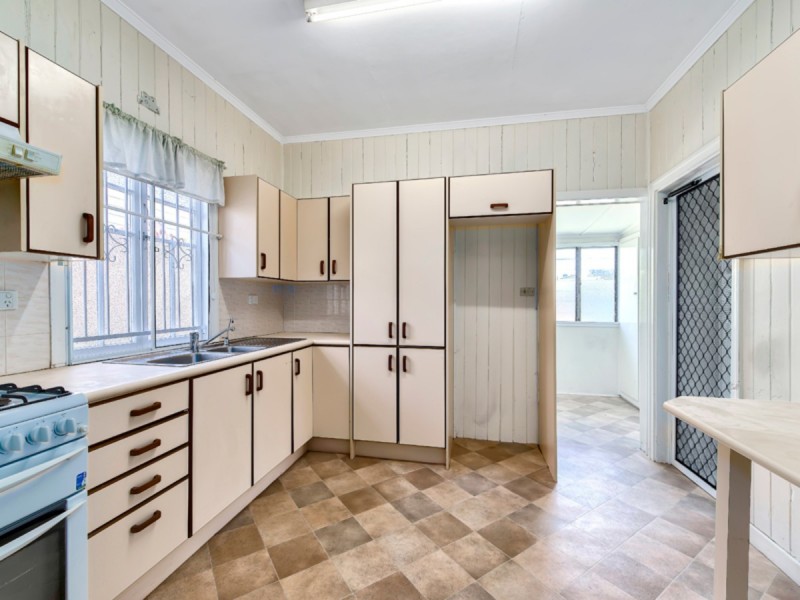 16 Moree Street, Kedron QLD 4031