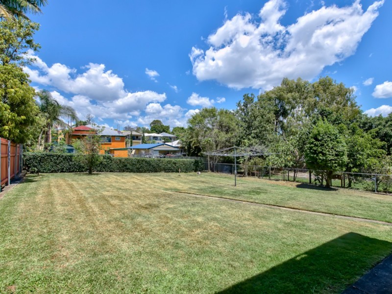16 Moree Street, Kedron QLD 4031