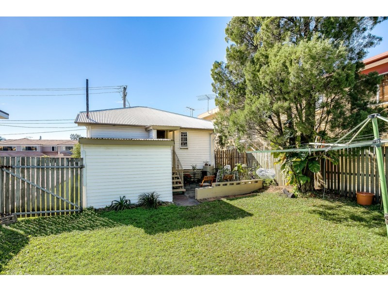24 Broughton Road, Kedron QLD 4031