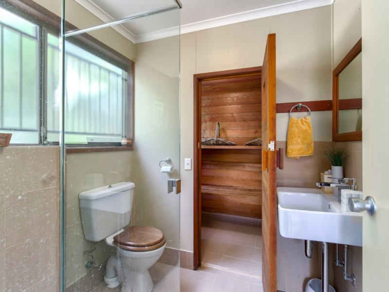 20 Lazenby Street, Mcdowall QLD 4053