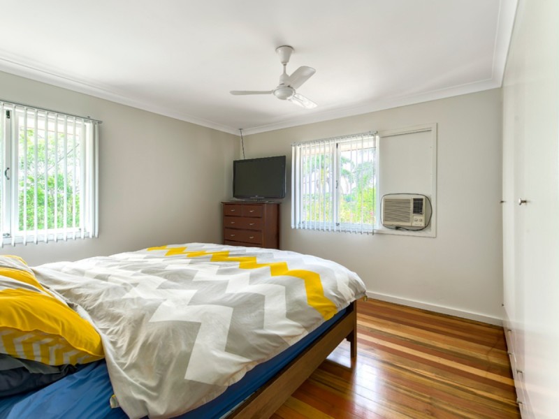 28 Ansford Street, Stafford Heights QLD 4053