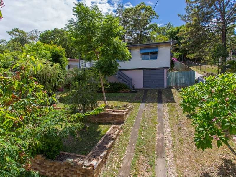 21 Landscape Street, Stafford Heights QLD 4053