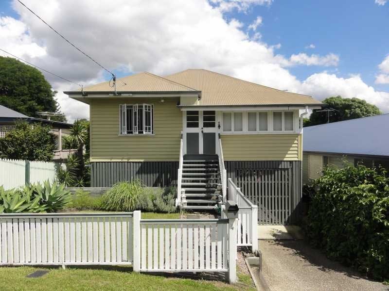 4 Evans Street, Kedron QLD 4031