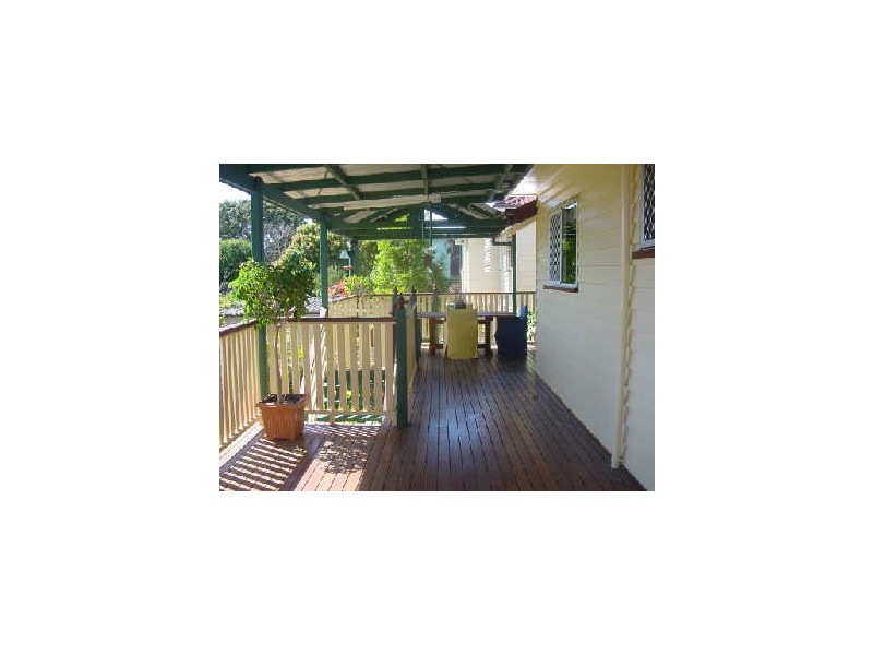 18 Twelfth Avenue, Kedron QLD 4031