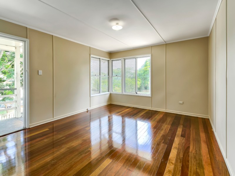 38 Sarina Street, Stafford Heights QLD 4053