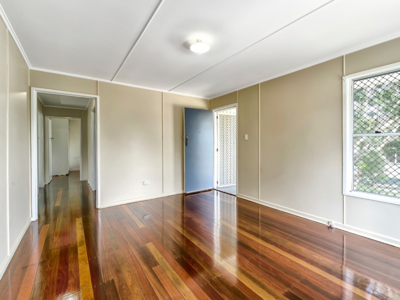 38 Sarina Street, Stafford Heights QLD 4053