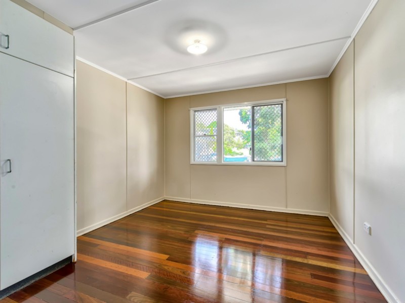 38 Sarina Street, Stafford Heights QLD 4053