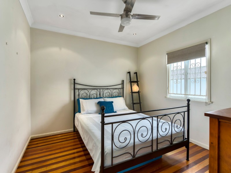 25 Appleby Road, Stafford QLD 4053