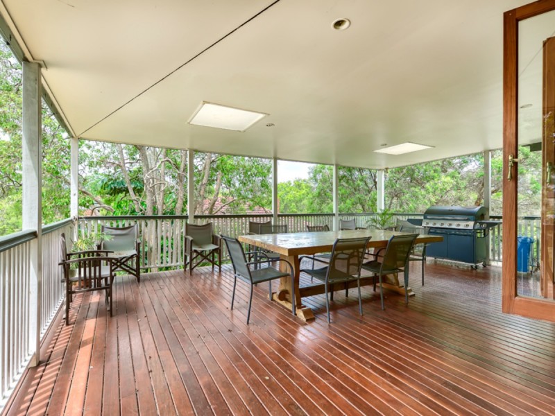 8 Dorkay Street, Stafford Heights QLD 4053