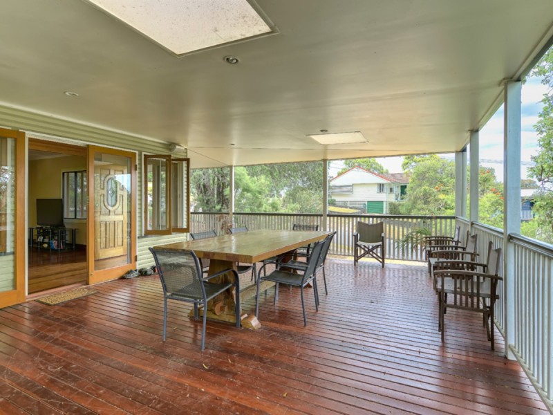 8 Dorkay Street, Stafford Heights QLD 4053