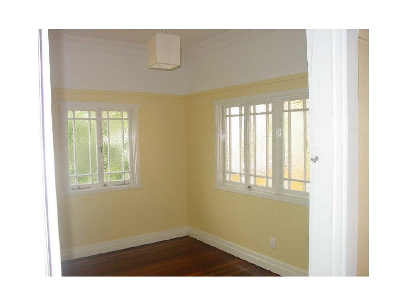 21 Glenfern Avenue, Kedron QLD 4031