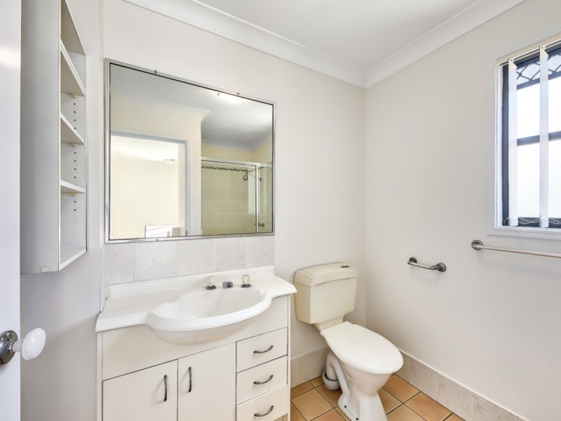 8/17 Grays Road, Gaythorne QLD 4051