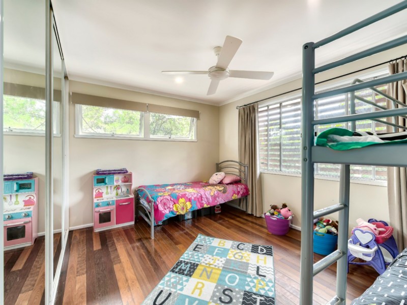 54 Flockton Street, Stafford Heights QLD 4053