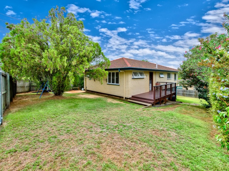54 Flockton Street, Stafford Heights QLD 4053