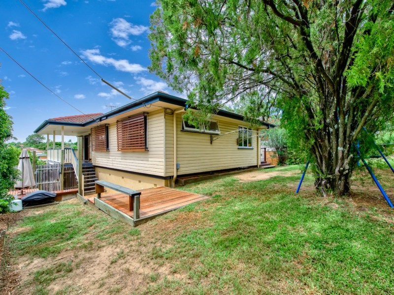 54 Flockton Street, Stafford Heights QLD 4053