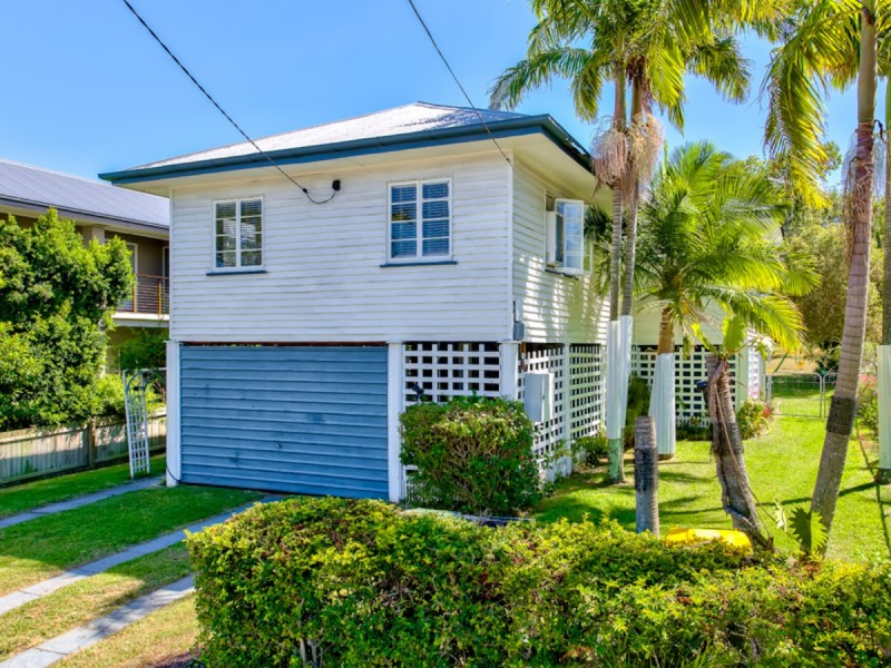 23 Leiper Street, Stafford QLD 4053