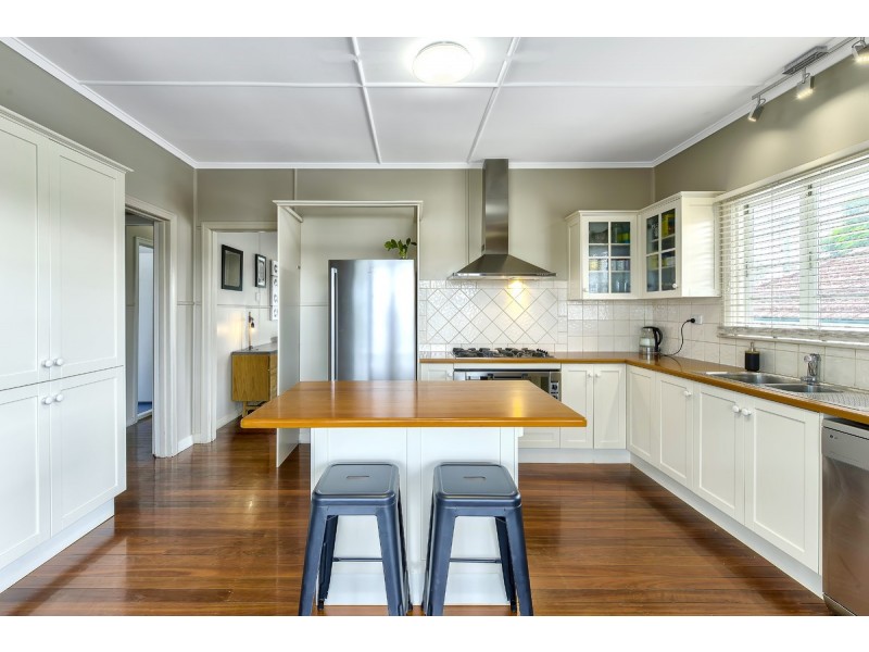 57 Twelfth Avenue, Kedron QLD 4031