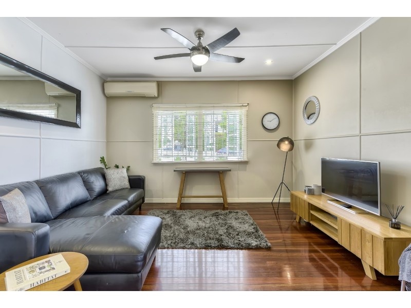 57 Twelfth Avenue, Kedron QLD 4031