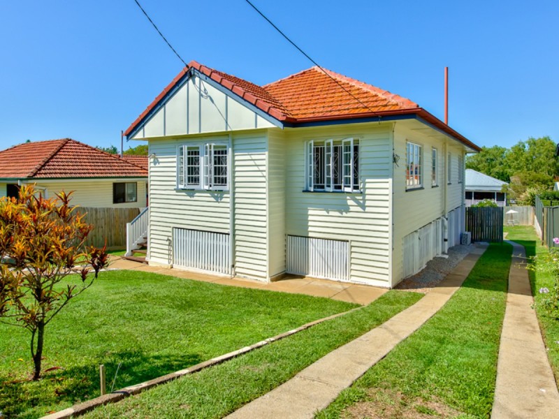 57 Twelfth Avenue, Kedron QLD 4031