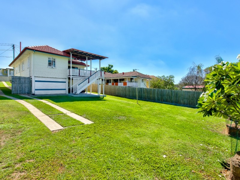 57 Twelfth Avenue, Kedron QLD 4031