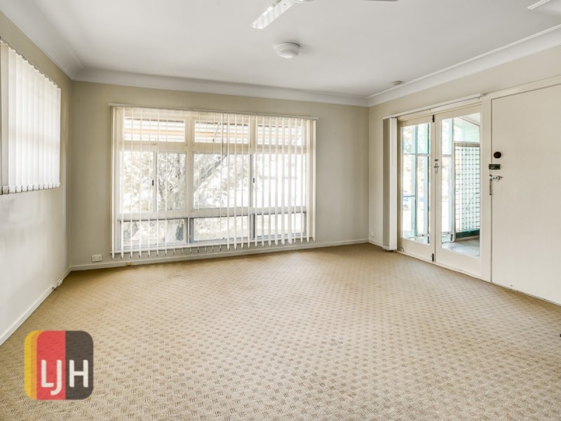 No. 1 Reuben Street, Stafford QLD 4053