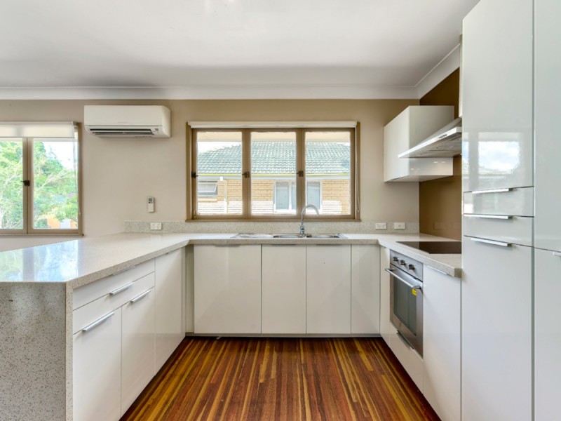 16 Euratha Street, Stafford Heights QLD 4053