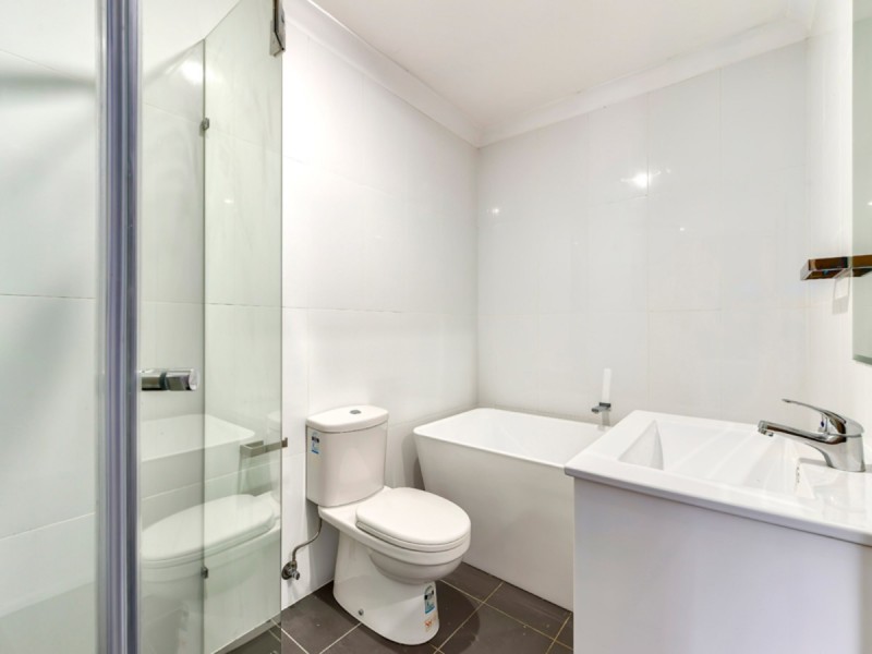 16 Euratha Street, Stafford Heights QLD 4053