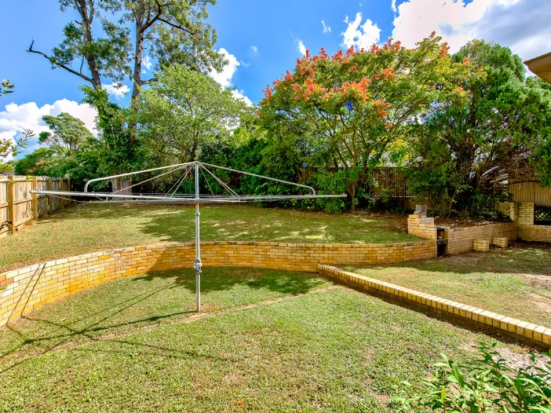 16 Euratha Street, Stafford Heights QLD 4053