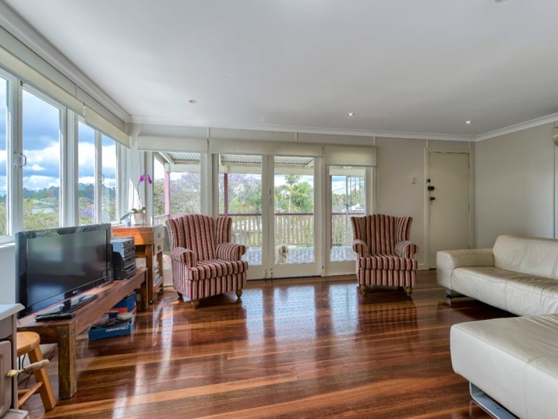 39 Castling Street, Stafford QLD 4053