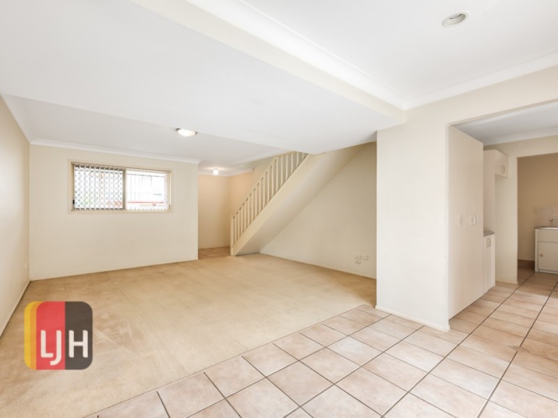 2/11 Groom Street, Gordon Park QLD 4031