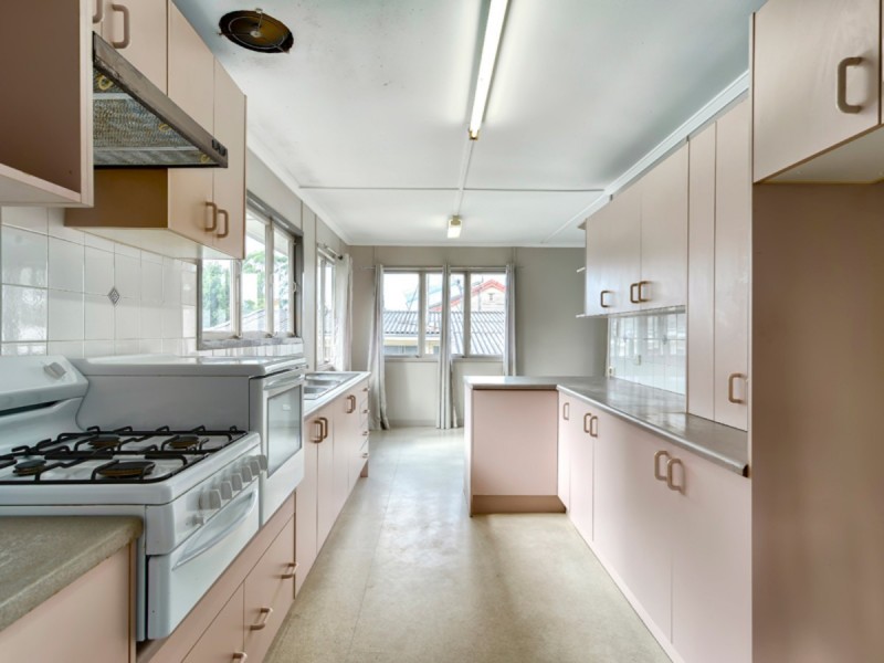 21 Oakey Street, Stafford Heights QLD 4053