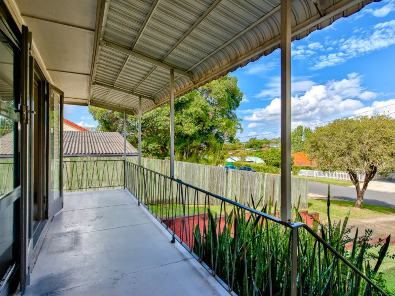 21 Oakey Street, Stafford Heights QLD 4053