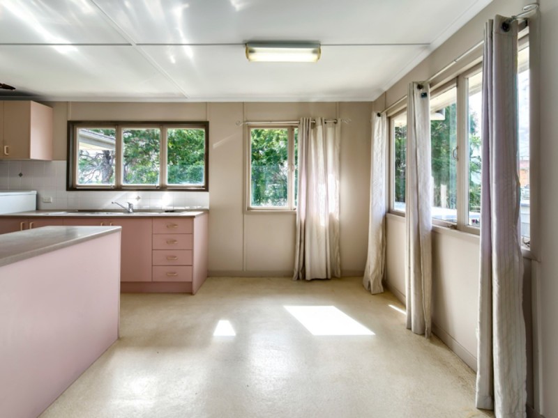 21 Oakey Street, Stafford Heights QLD 4053