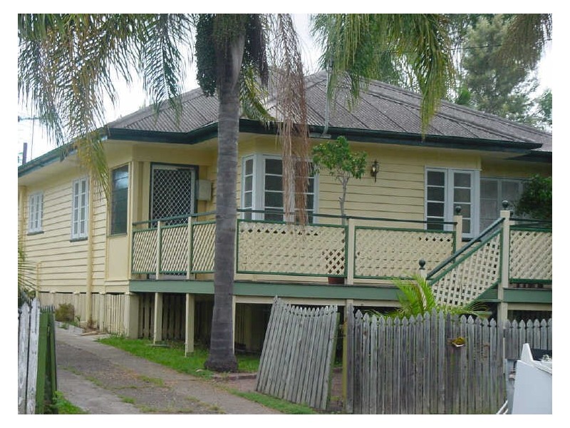 17 Buddina Street, Stafford QLD 4053